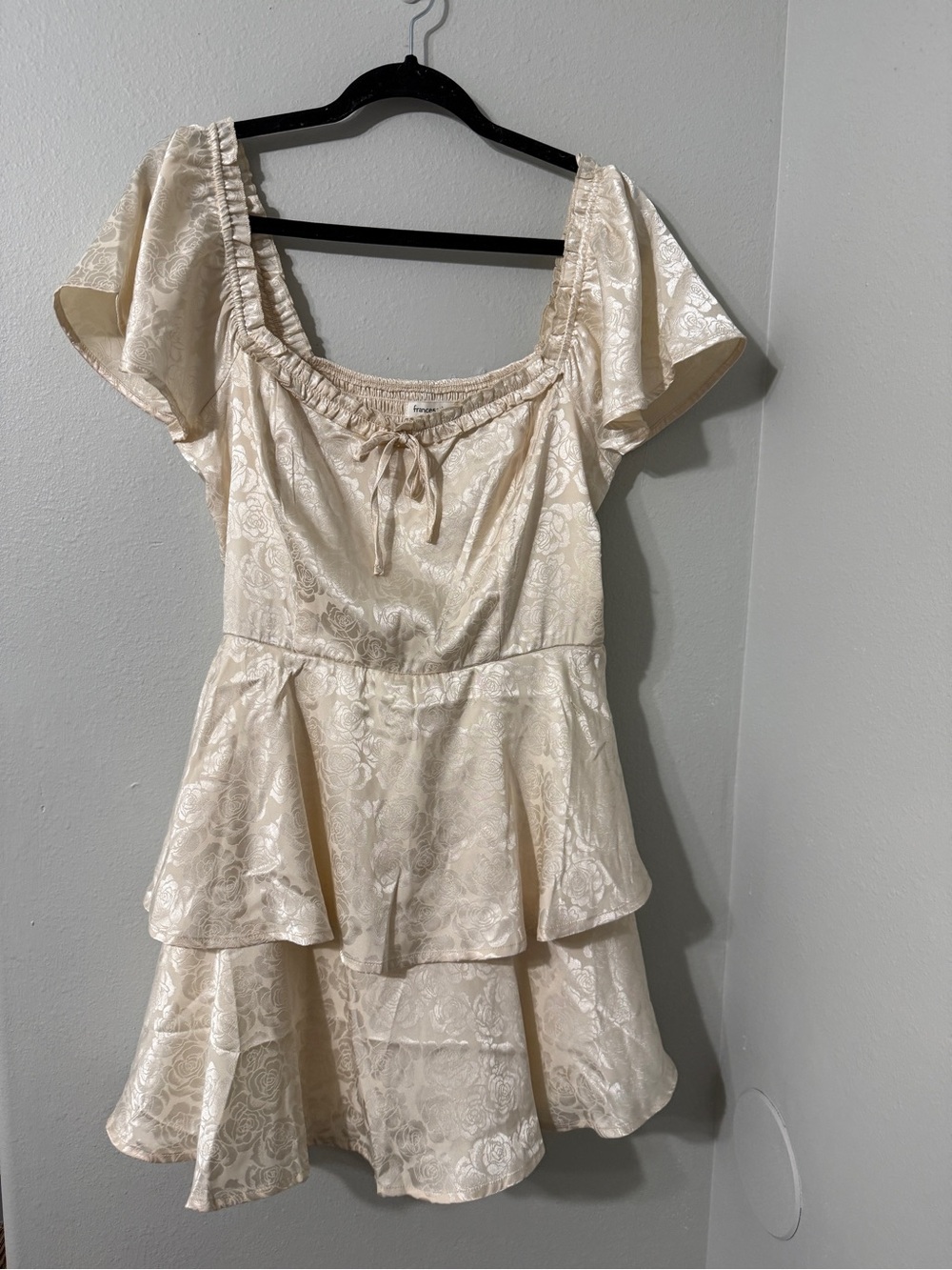 Francesca's Ivory Cream Satin Shine Romantic Rose Tiered Mini Flowy Dress L NWT